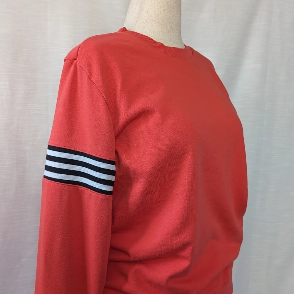 Lightweight Adidas Crewneck‎ Coral Sweatshirt - Picture 2 of 14
